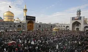 اجتماع عظیم عزاداران نبوی در حرم رضوی+تصاویر