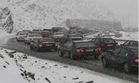 سرمازدگی برخی مسافران گرفتار شده در جاده چالوس