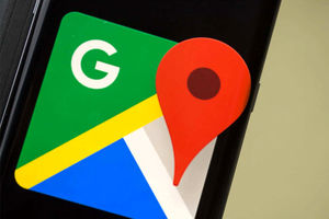 گوگل مپ در مقابل ویز؛ کدام برای اطلاع از ترافیک مسیر و تله‌های سرعت بهتر است