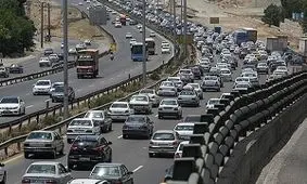 ترافیک در محورهای قم نیمه سنگین می شود
