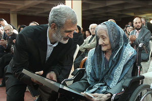 زادروز "آلنوش طریان"، بانوی نجوم ایران