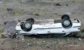واژگونی خودرو حامل دانش‌آموزان در جاده لغزنده لرستان