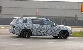 تصاویر لو رفته از شاسی بلند مرسدس بنز می‌باخ +عکس