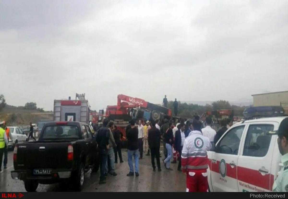 تصادف زنجیره‌ای در محور فیروزکوه 9 کشته و زخمی برجای گذاشت