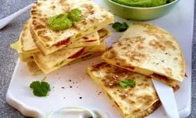 آموزش طرز تهیه کسادیا سبزیجات