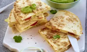 آموزش طرز تهیه کسادیا سبزیجات