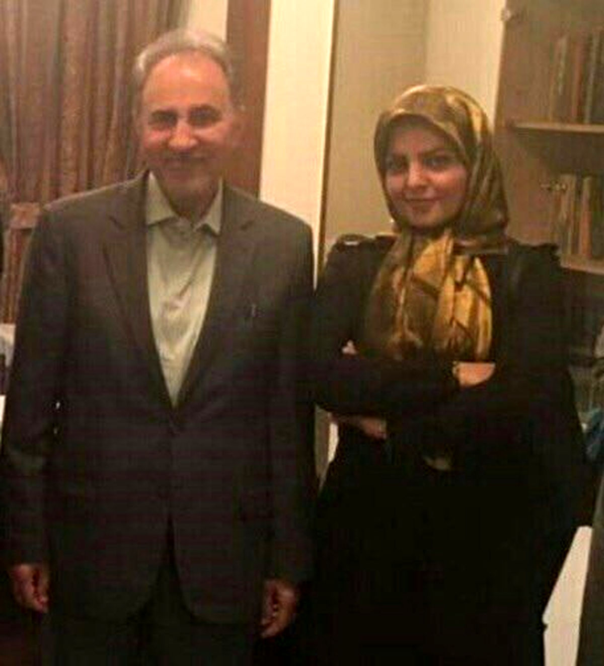 عکس جدید شهردار سابق تهران و همسر دومش
