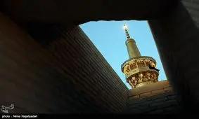 پرچم گنبد منور رضوی سوم ربیع‌الاول تعویض می‌شود