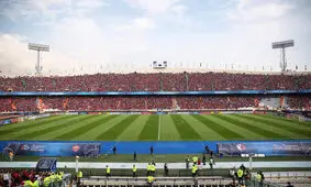 هواداران ژاپنی هم قرمز پوش شدند/ هواداران منتظر جایگاه ویژه