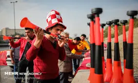 حیرت خبرنگار ژاپنی از صدای عجیب «ووزلا» در ورزشگاه آزادی