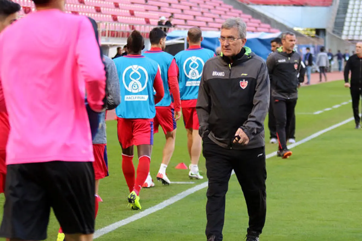 برانکو: پرسپولیس امروز بیش از ۱۱ بازیکن در زمین دارد