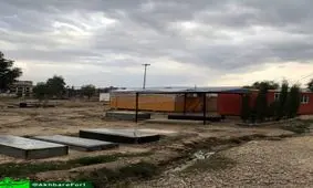 کانکس‌هایی در کنار قبرستان/ تعدادی از مردم سرپل ذهاب هنوز هم خانه ندارند