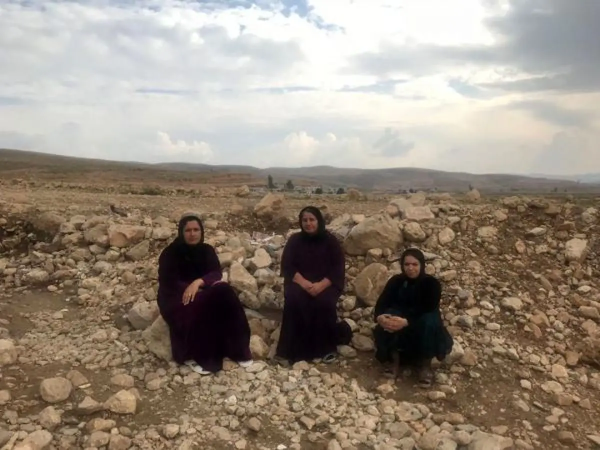 مردم اینجا هنوز‌ سیاهپوشند