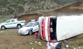 14 مصدوم به‌دنبال واژگونی مینی‌بوس در شهرستان کلیبر