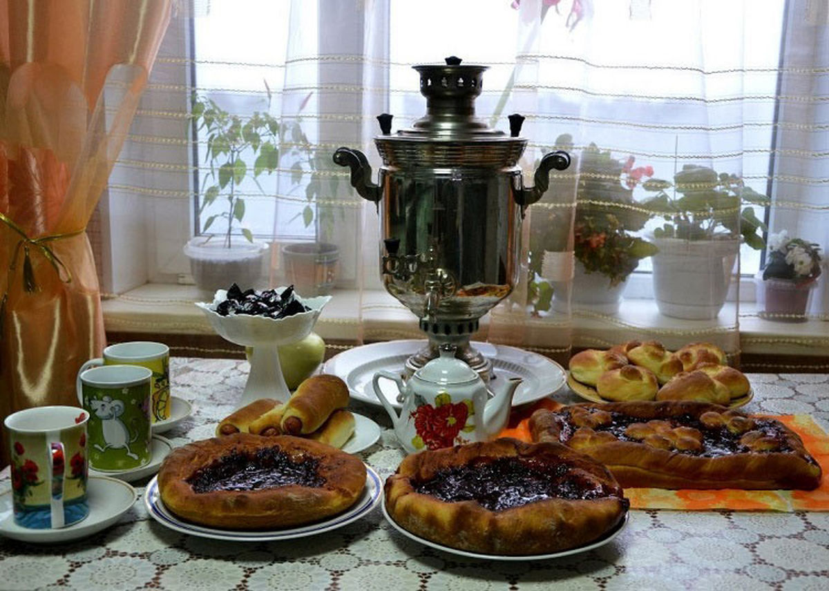 آشنایی با آداب و فرهنگ نوشیدن چای در روسیه