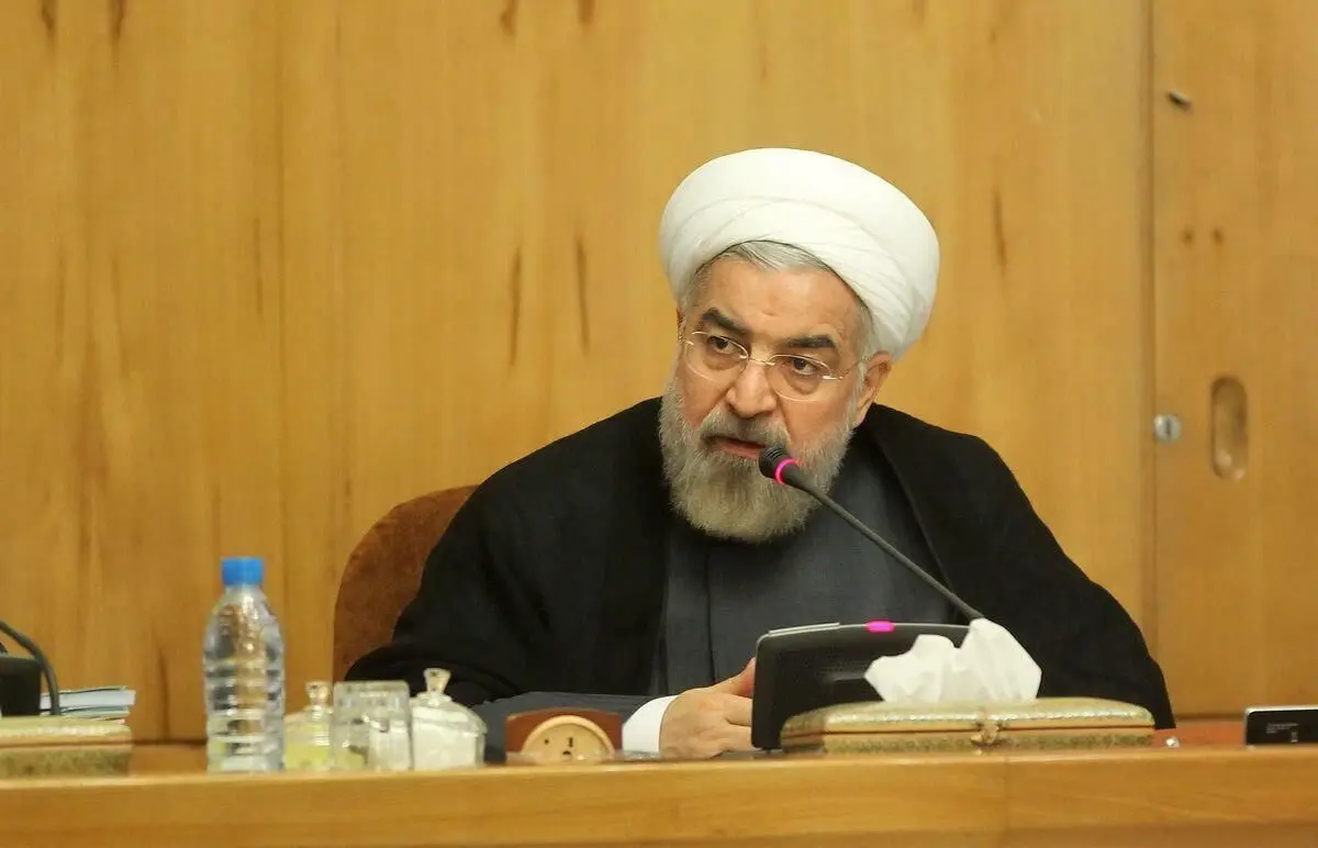 دفاع رئیس جمهوری از حضور زنان در ورزشگاهها