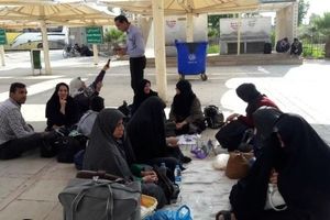 سرگردانی مسافران کرمانی شرکت شمسا در پایانه مرزی مهران
