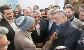 تصویر جدید از کشاورز طبسی که وزیر کشاورزی را نصیحت کرد