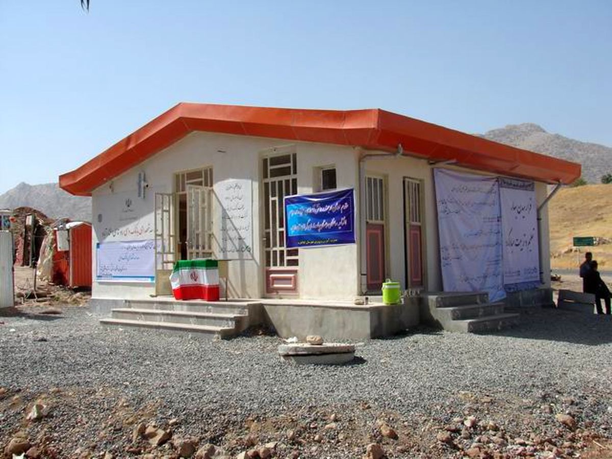 تحویل ۴۴ مدرسه روستایی در مناطق زلزله‌زده کرمانشاه/افزایش قیمت مصالح منجر به کاهش ساخت مدارس