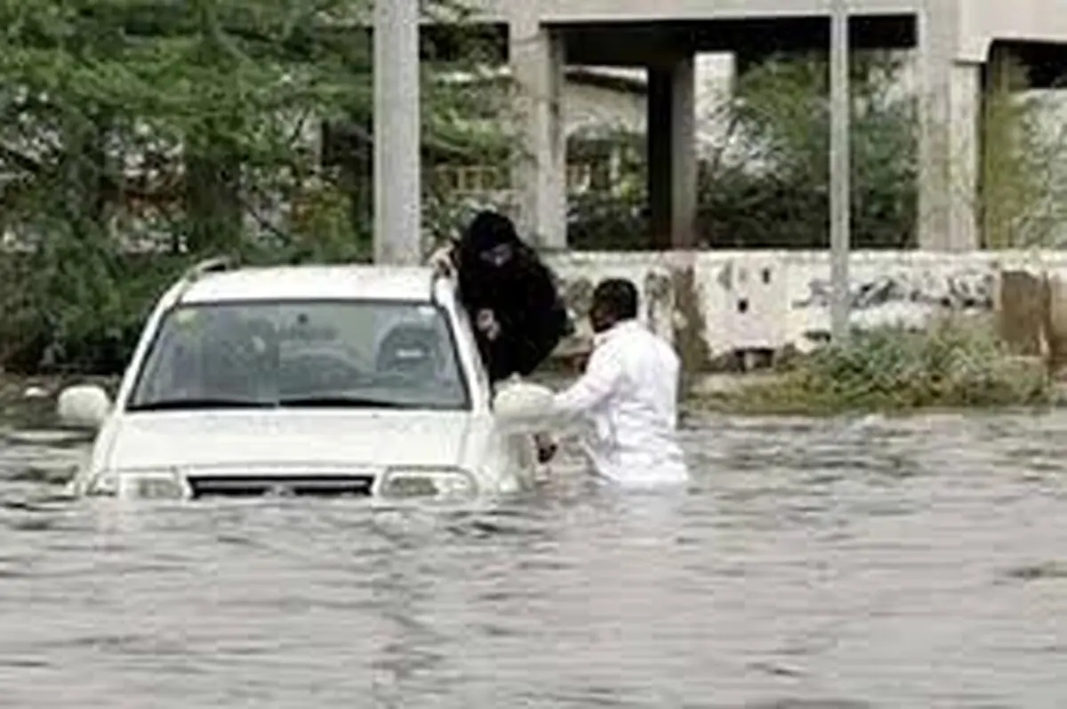 ۳۰ نفر بر اثر سیل در عربستان جان باختند