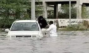 ۳۰ نفر بر اثر سیل در عربستان جان باختند