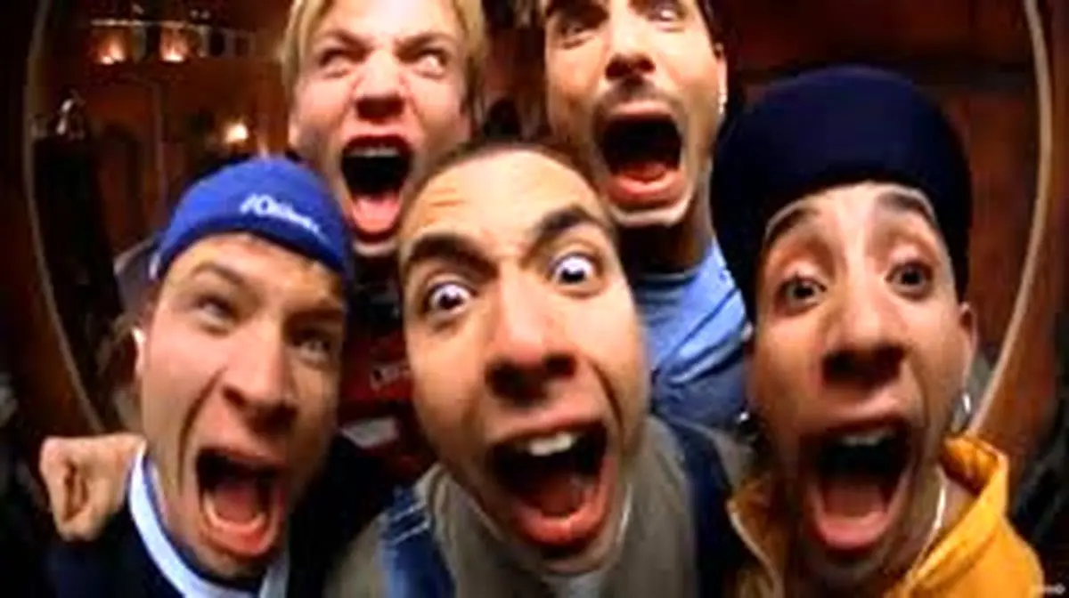 از دخترا هم تمیزتر جیغ زد