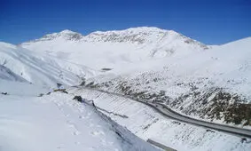 ویدئو/برف روبی در جاده هراز