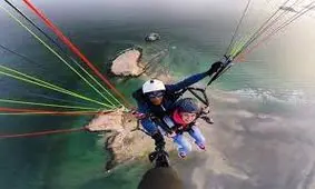 فرود پاراگلایدر دیده بودین؟