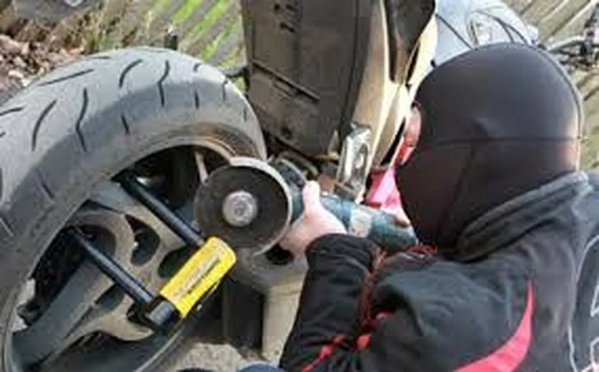 دزدیدن موتور تو سه سوت