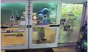 این مرد با خشونت خود جان خود را گرفت + فیلم