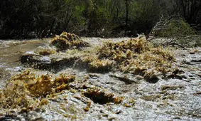 مسدود شدن مسیر پل زائر تا پایانه مرزی مهران