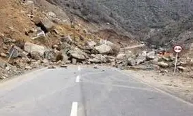 امدادرسانی به ۷۰۰ نفر به دلیل ریزش کوه