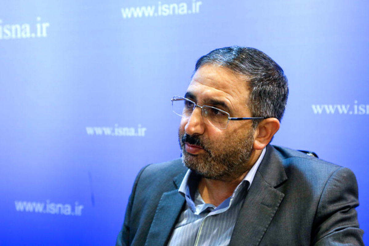 احمدی لاشکی: مهمترین ابزار برای برونرفت از شرایط کنونی وحدت است