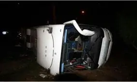 واژگونی اتوبوس بانوان کاراته کار فارس / ۱۶ نفر مصدوم شدند