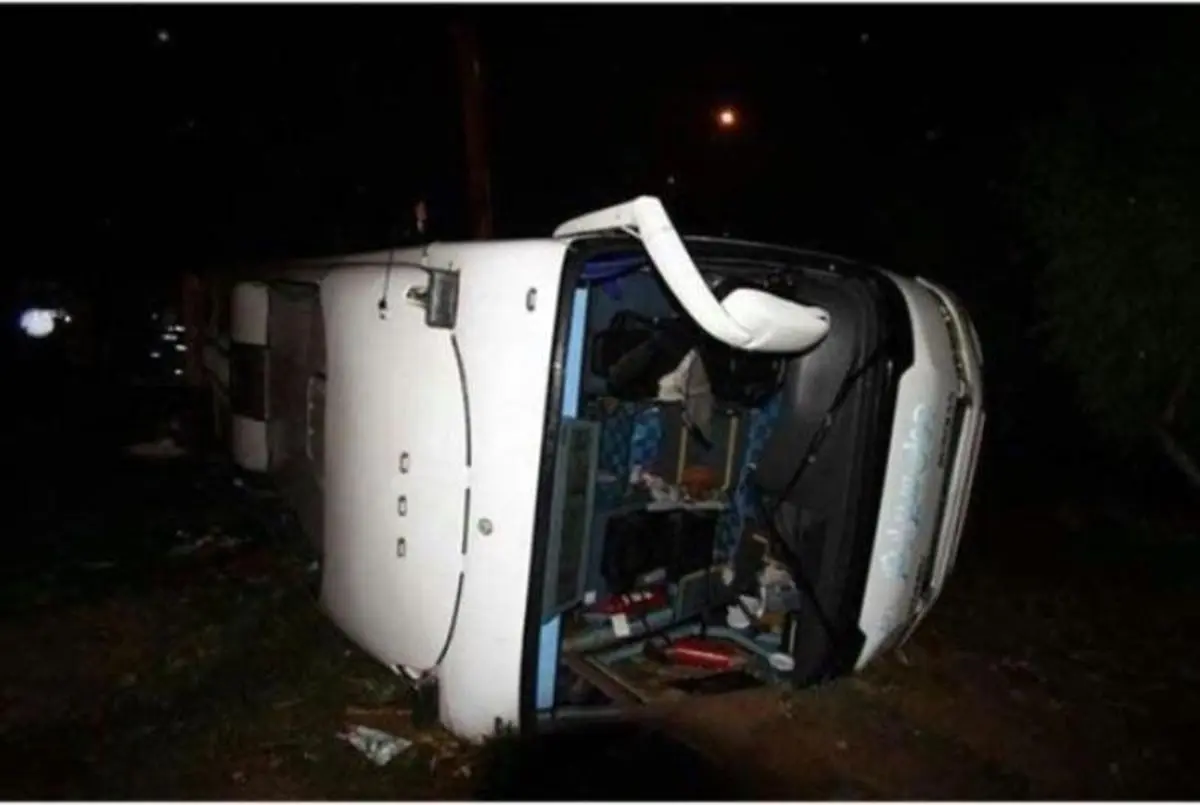 واژگونی اتوبوس بانوان کاراته کار فارس / ۱۶ نفر مصدوم شدند