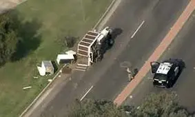 دستگیری سارق کامیون با تصادف عمدی + فیلم