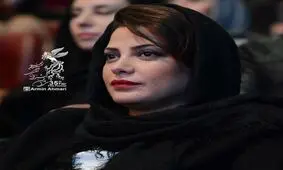 زیر لنگی زدن به طناز طباطبایی در افتتاحیه جشنوار فجر + ویدئو