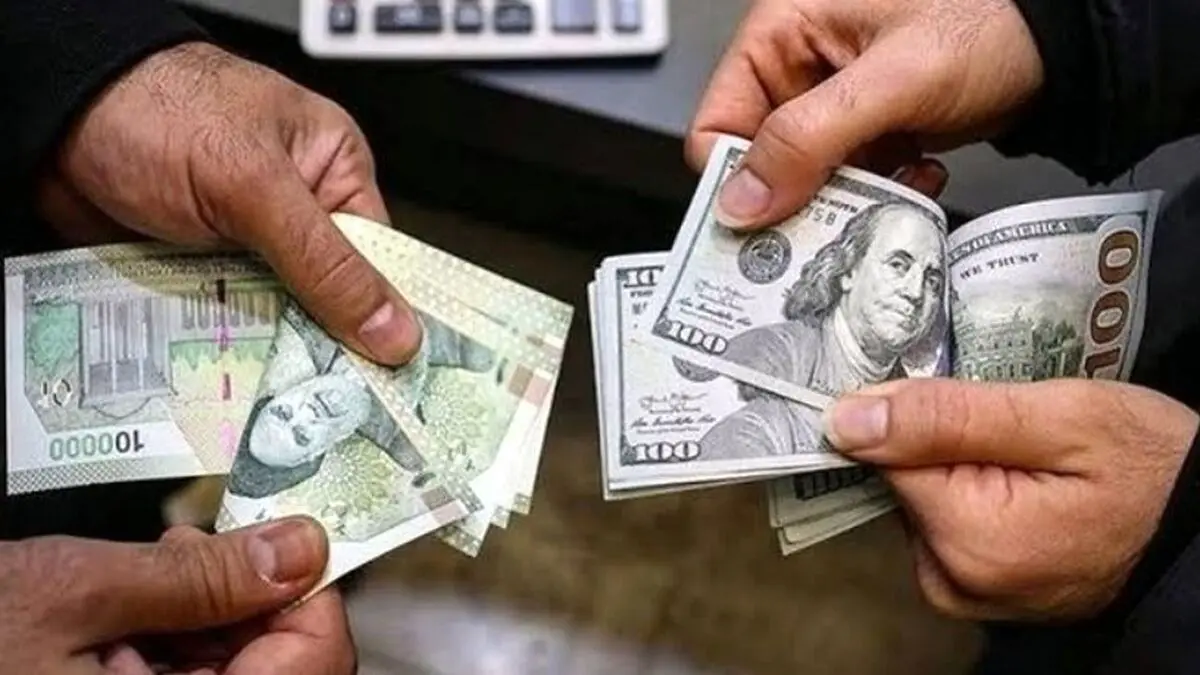 هر ایرانی بالای ۱۸ سال، می تواند ۱۰ هزار دلار بگیرد | عرضه ۲ میلیارد دلار اسکناس به بازار ارز