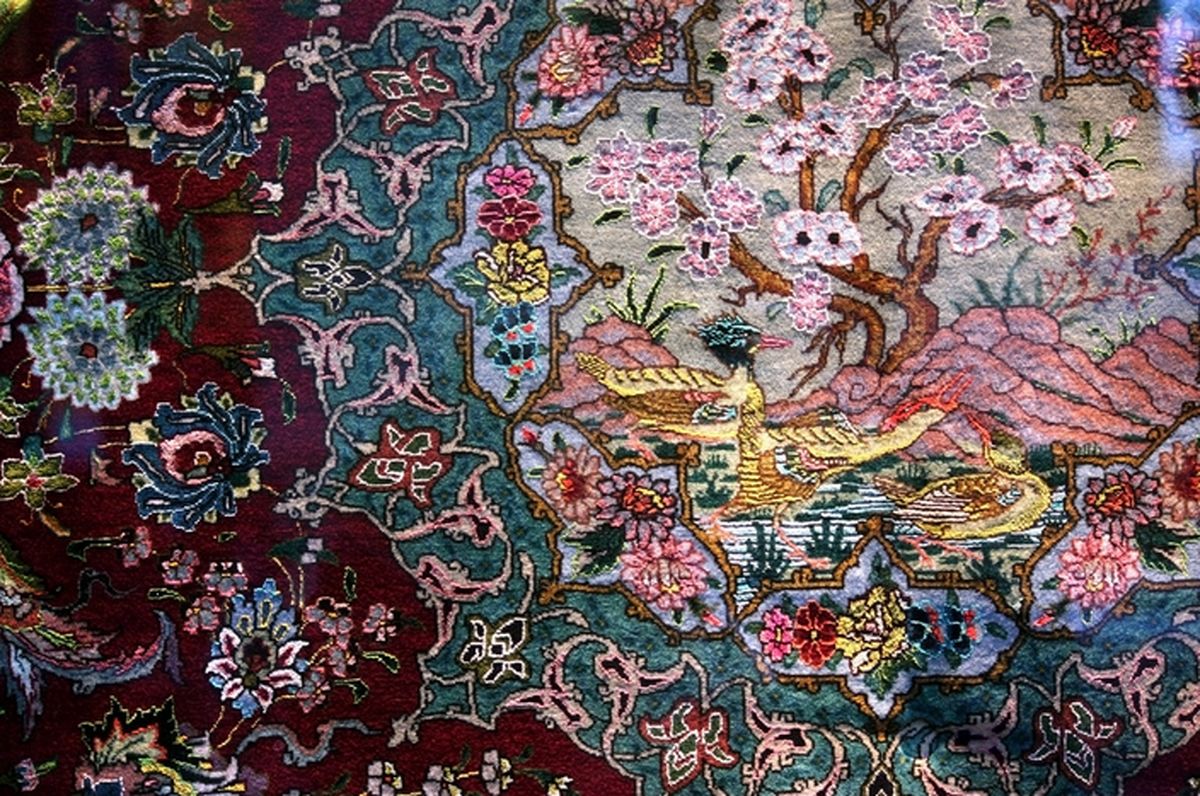 قالی‌های دستبافت ایرانی مزیت رقابتی خود را در جهان حفظ کرده‌ است