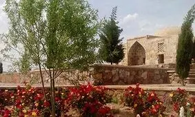 معرفی چشمه آب گرم ورتون