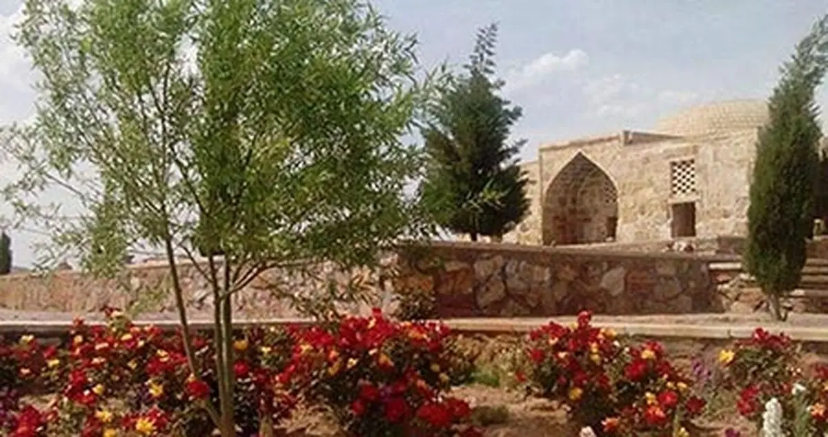 معرفی چشمه آب گرم ورتون