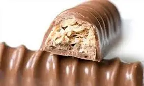 فیلم / شکلات با مغز بیسکوییت درست کنید