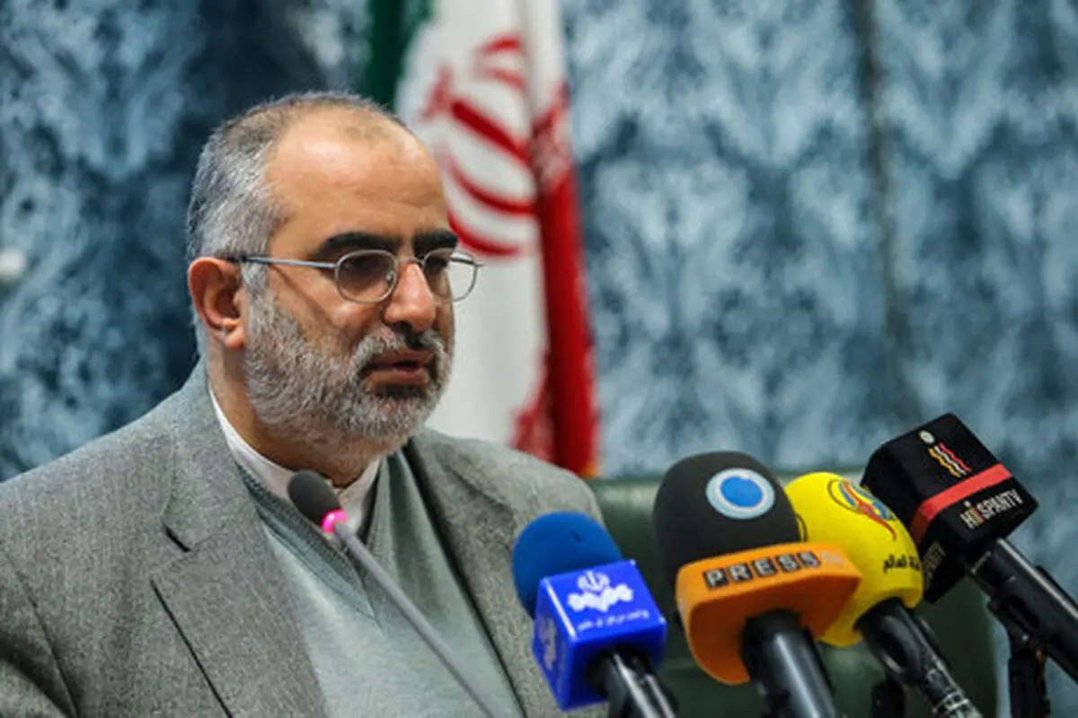 حسام‌الدین آشنا به تلویزیون می‌رود