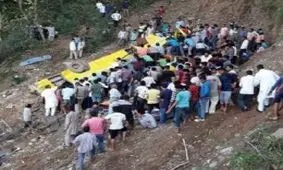 سقوط مرگبار اتوبوس در هند با 15 کشته
