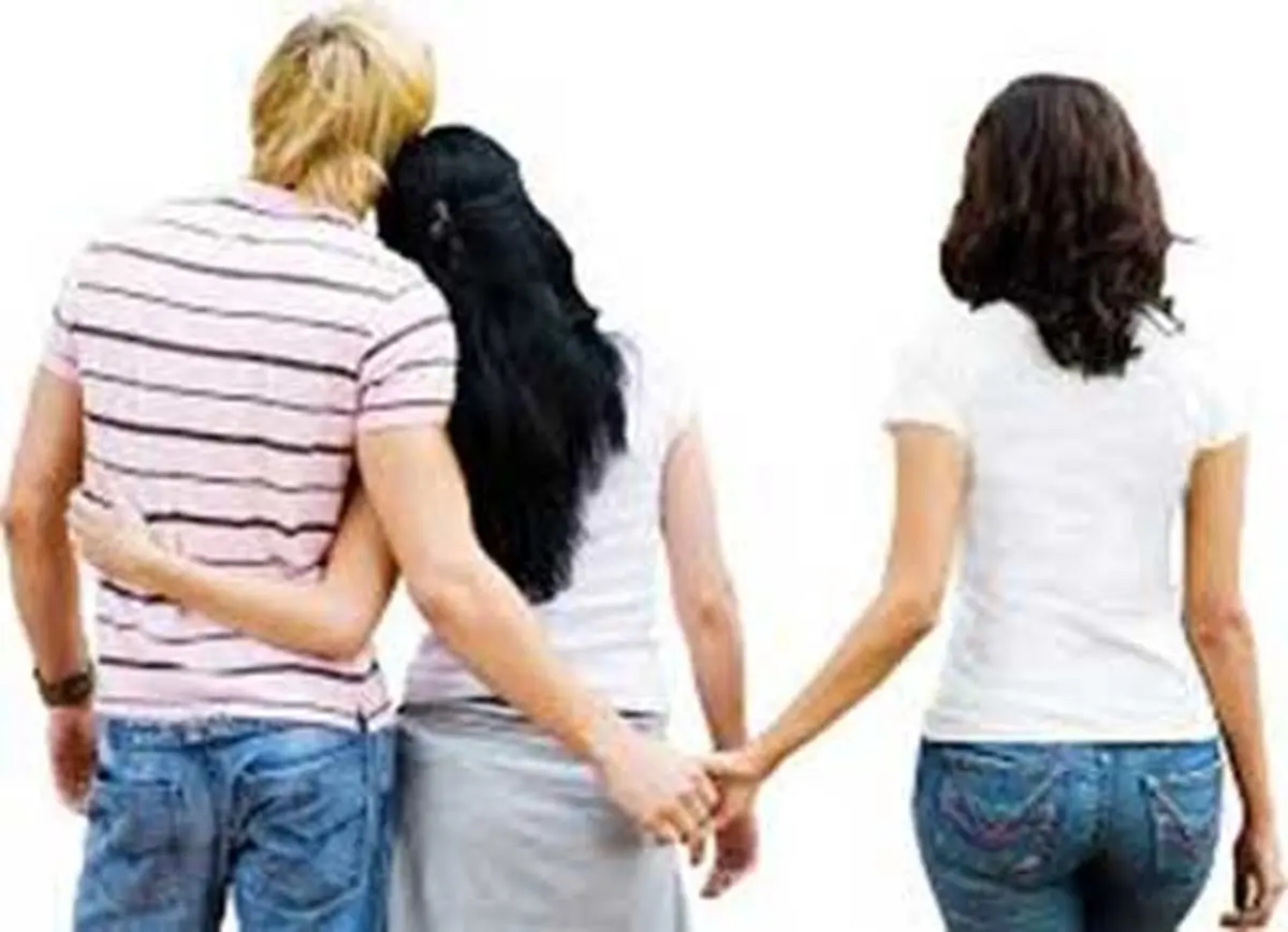 پژوهش هایی درباره‌ی خیانت؛ خیلی دور، خیلی نزدیک