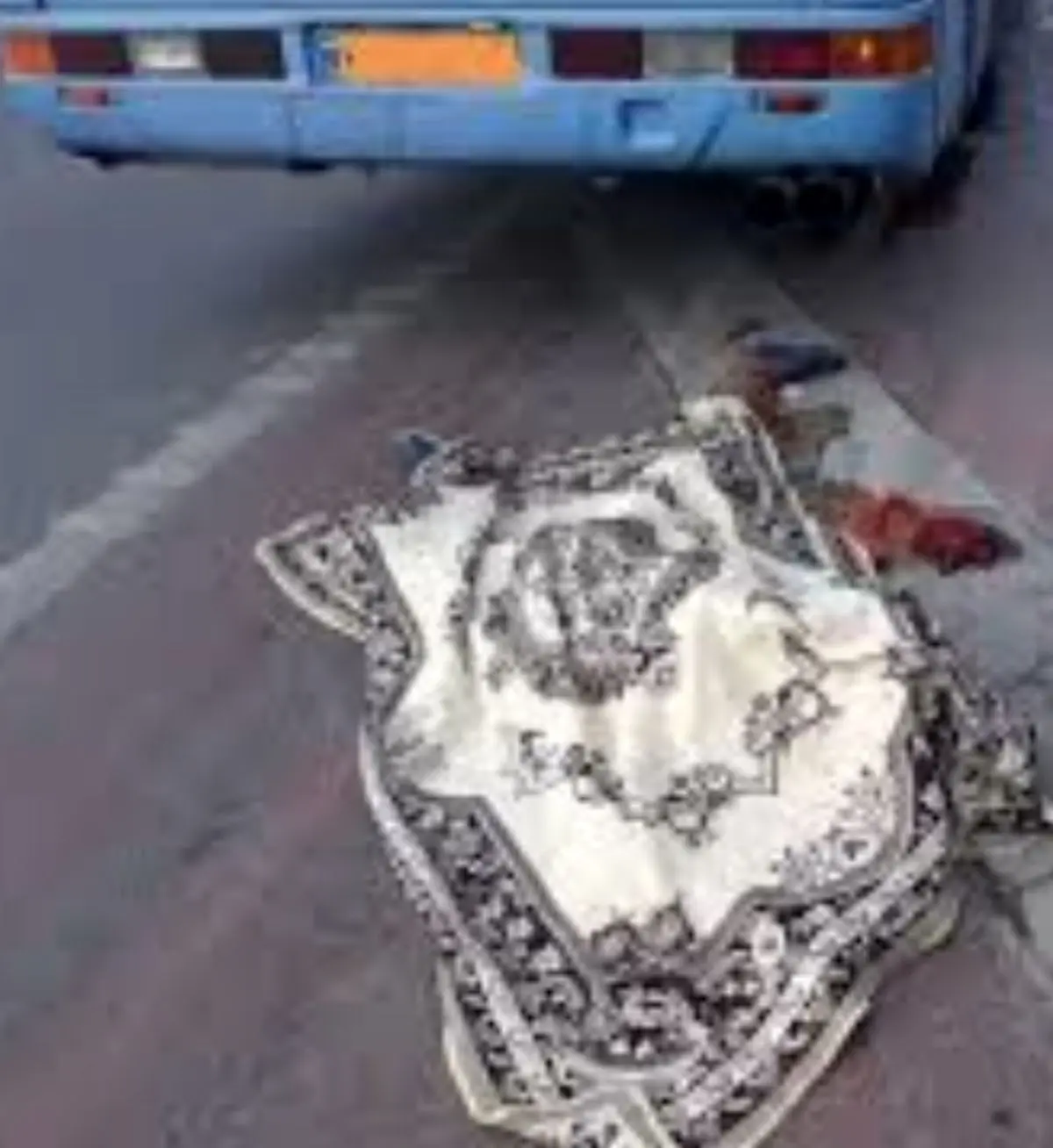 مرگ عابر پیاده در تصادف با تریلی