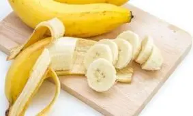 این افراد نباید موز بخورند؟