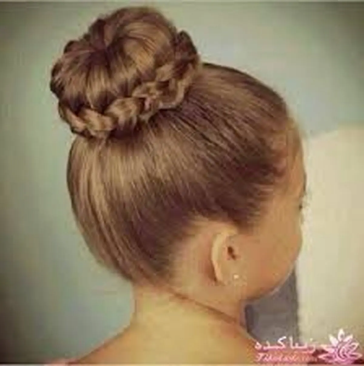 شنیونی بسیار زیبا برای دختران