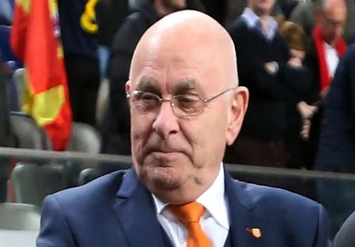 افشاگری رئیس فدراسیون فوتبال هلند درباره تهدید شدن یوفا از سوی باشگاه رئال مادرید