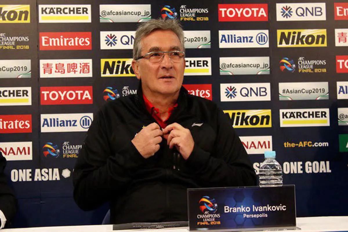 بازیکنانم تحسین‌برانگیز بودند/ تا سال بعد قرارداد دارم